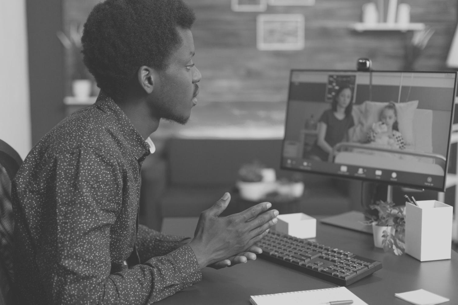 Ambiente di formazione professionale con strumenti per il design delle sopracciglia